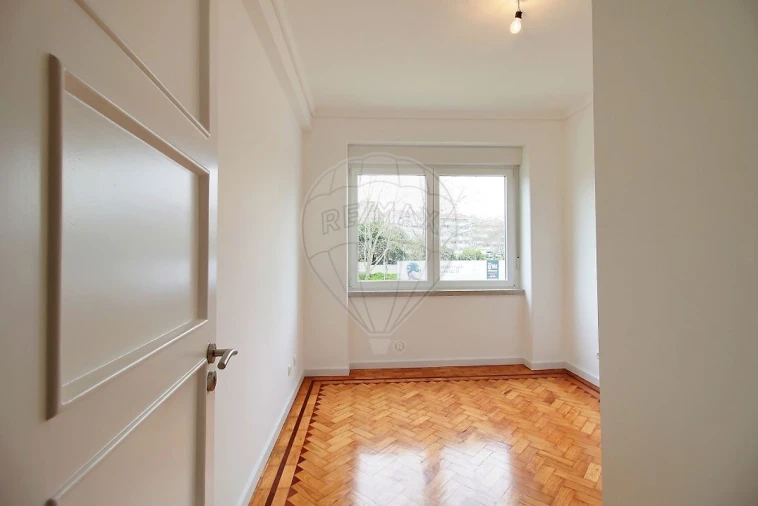 Apartamento T3 para Arrendamento em Olivais Foto 6