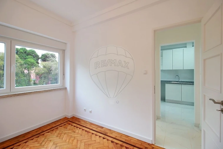 Apartamento T3 para Arrendamento em Olivais Foto 3