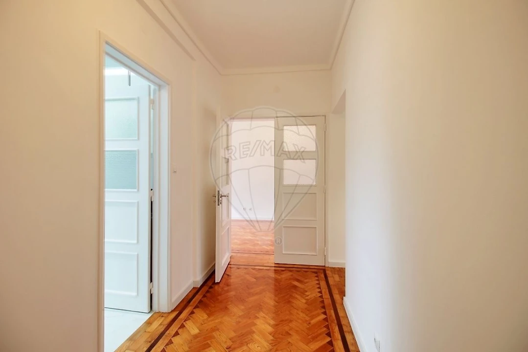 Apartamento T3 para Arrendamento em Olivais Foto 11