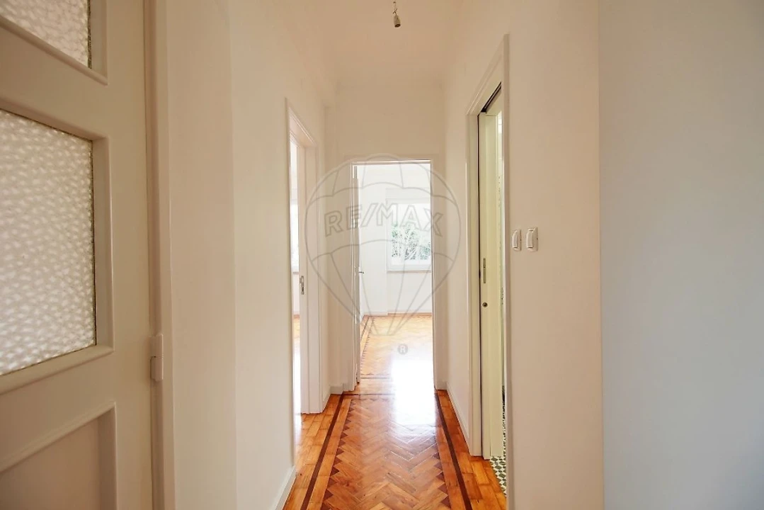 Apartamento T3 para Arrendamento em Olivais Foto 4