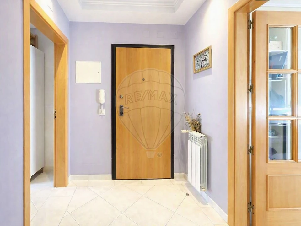 Apartamento T3 para Venda em Carregado e Cadafais Foto 2