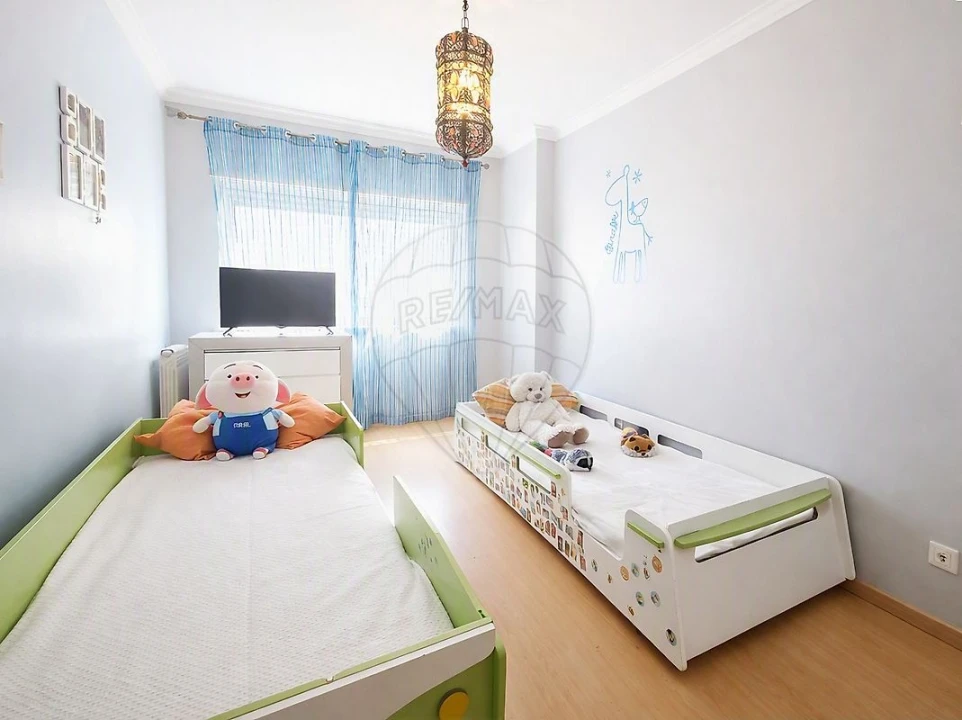 Apartamento T3 para Venda em Carregado e Cadafais Foto 14