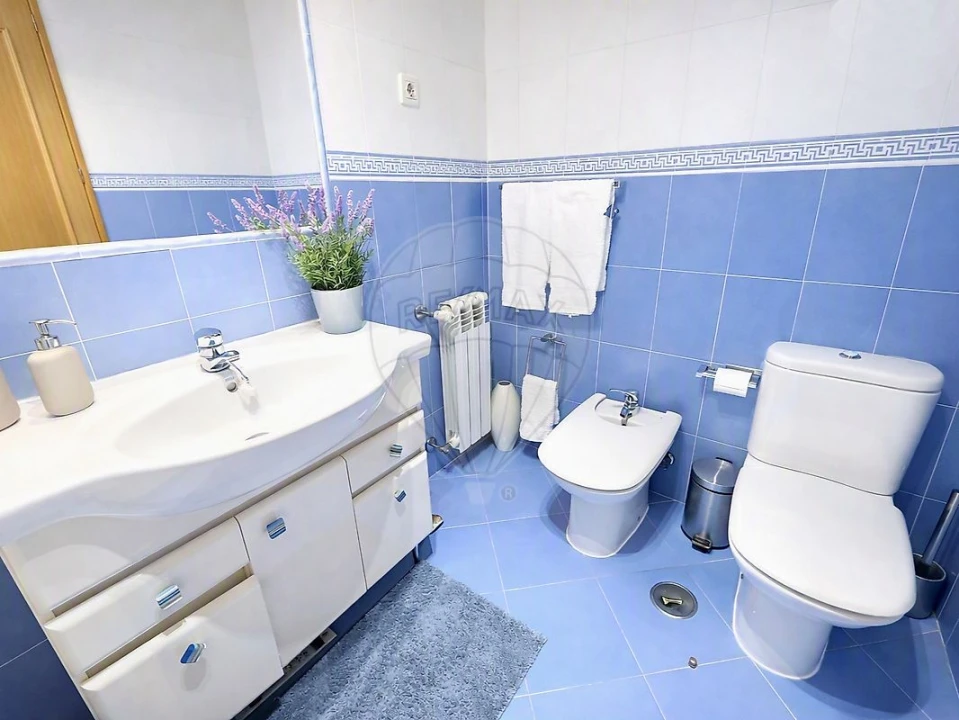 Apartamento T3 para Venda em Carregado e Cadafais Foto 17