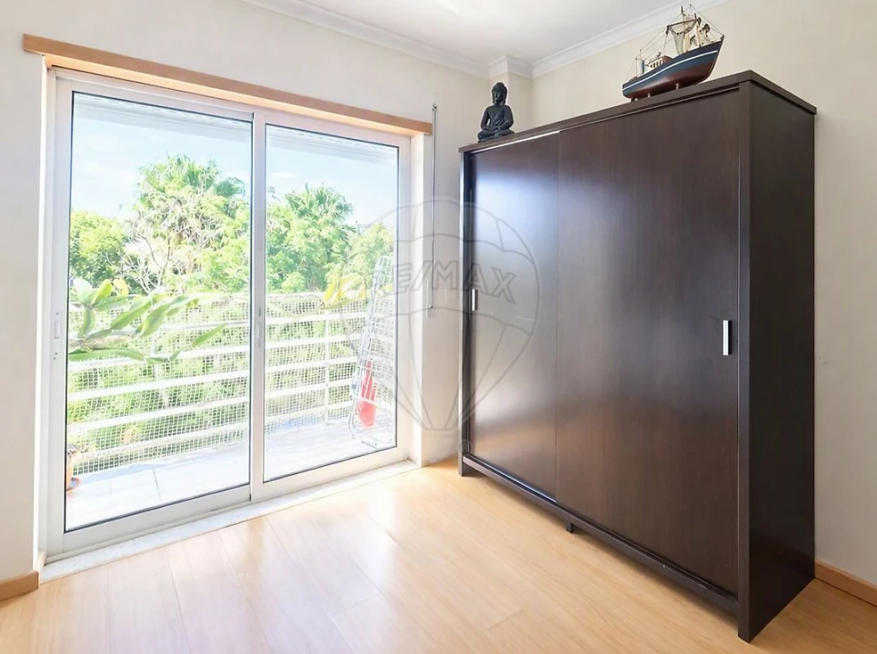 Apartamento T3 para Venda em Carregado e Cadafais Foto 15