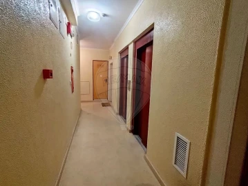 Apartamento T4 para Venda em Marvila, Ribeira Santarém, São Salvador, São Nicolau
