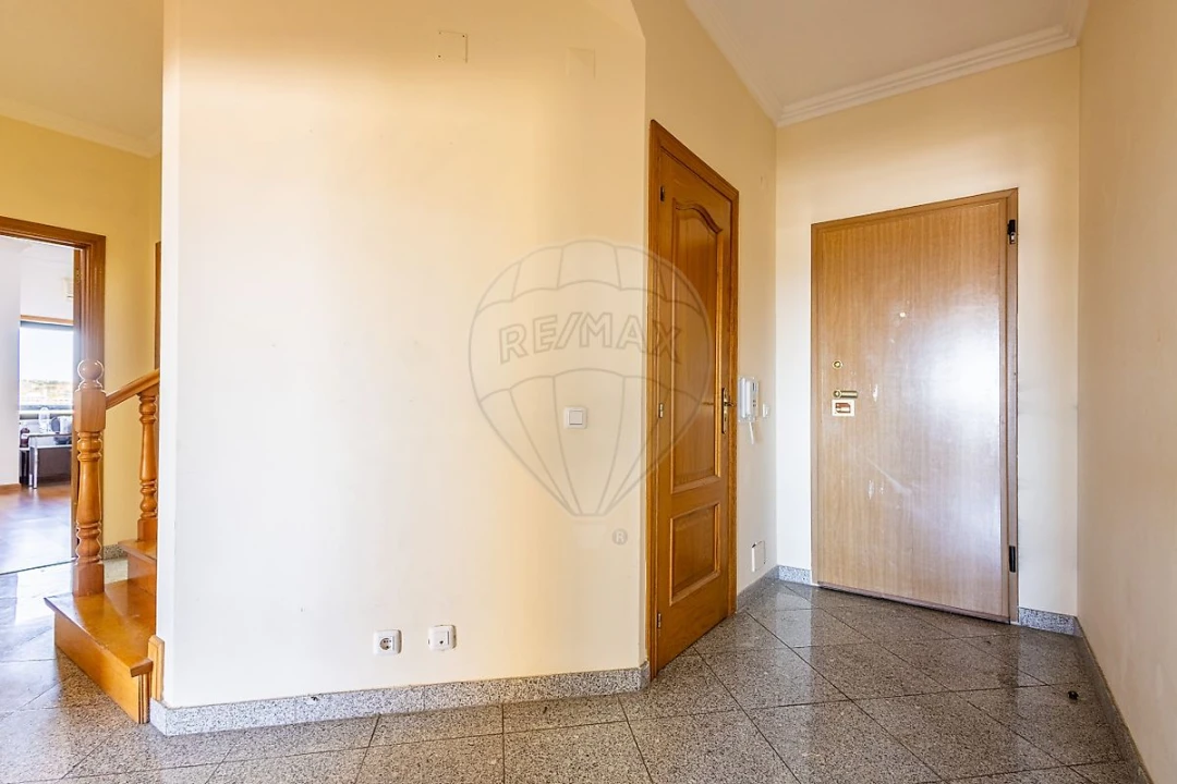 Apartamento T4 para Venda em Marvila, Ribeira Santarém, São Salvador, São Nicolau Foto 1