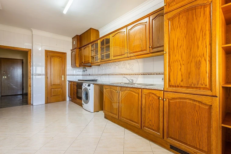 Apartamento T4 para Venda em Marvila, Ribeira Santarém, São Salvador, São Nicolau Foto 4
