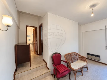 Apartamento T1 para Venda em Oeiras e São Julião da Barra, Paço de Arcos e Caxias