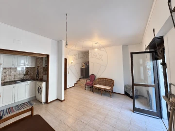 Apartamento T1 para Venda em Oeiras e São Julião da Barra, Paço de Arcos e Caxias