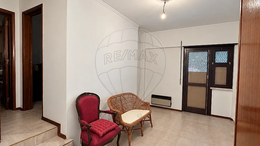 Apartamento T1 para Venda em Oeiras e São Julião da Barra, Paço de Arcos e Caxias