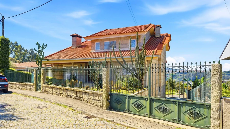 Moradia T4 para Venda em Gondomar (São Cosme), Valbom e Jovim