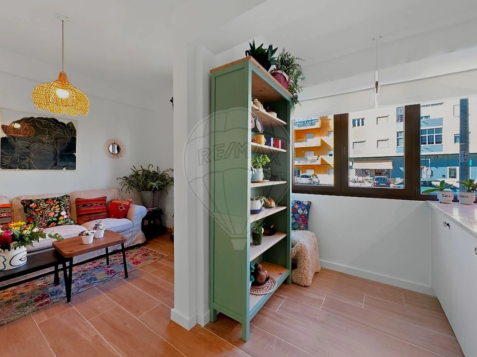 Apartamento T1 para Venda em Seixal, Arrentela e Aldeia de Paio Pires Foto 18