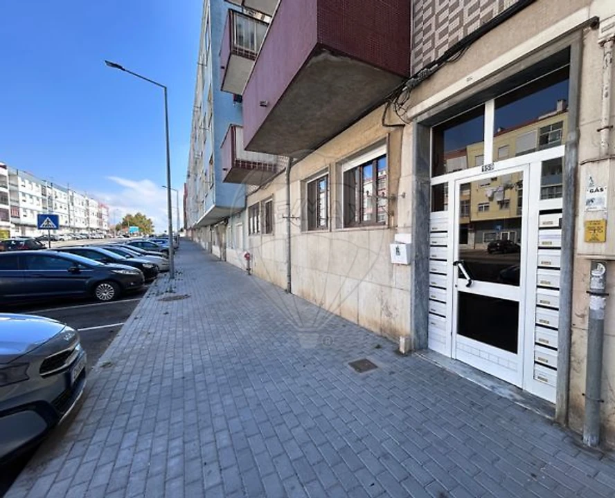 Apartamento T1 para Venda em Seixal, Arrentela e Aldeia de Paio Pires Foto 22