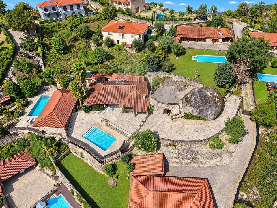 Quinta T5 para Venda em Britelo, Gémeos e Ourilhe Foto 8