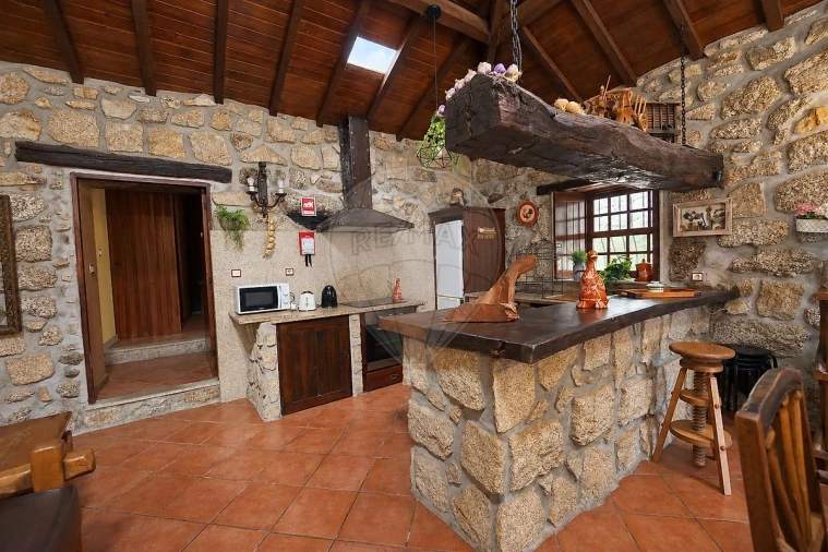 Quinta T5 para Venda em Britelo, Gémeos e Ourilhe Foto 10