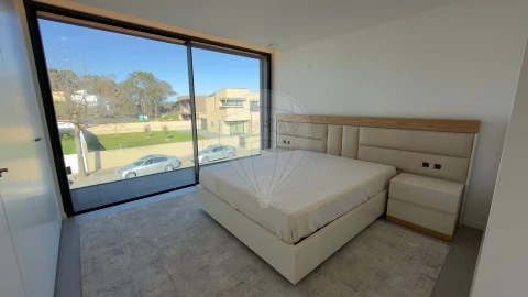 Moradia T3 para Venda em Azurara
