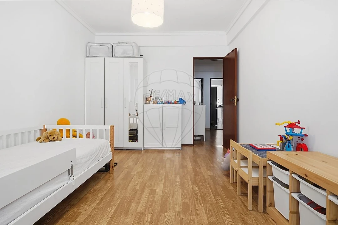 Apartamento T2 para Venda em Algés, Linda-A-Velha e Cruz Quebrada-Dafundo Foto 13