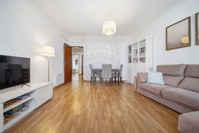 Apartamento T2 para Venda em Algés, Linda-A-Velha e Cruz Quebrada-Dafundo