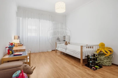 Apartamento T2 para Venda em Algés, Linda-A-Velha e Cruz Quebrada-Dafundo