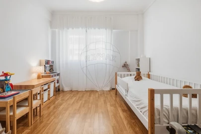 Apartamento T2 para Venda em Algés, Linda-A-Velha e Cruz Quebrada-Dafundo