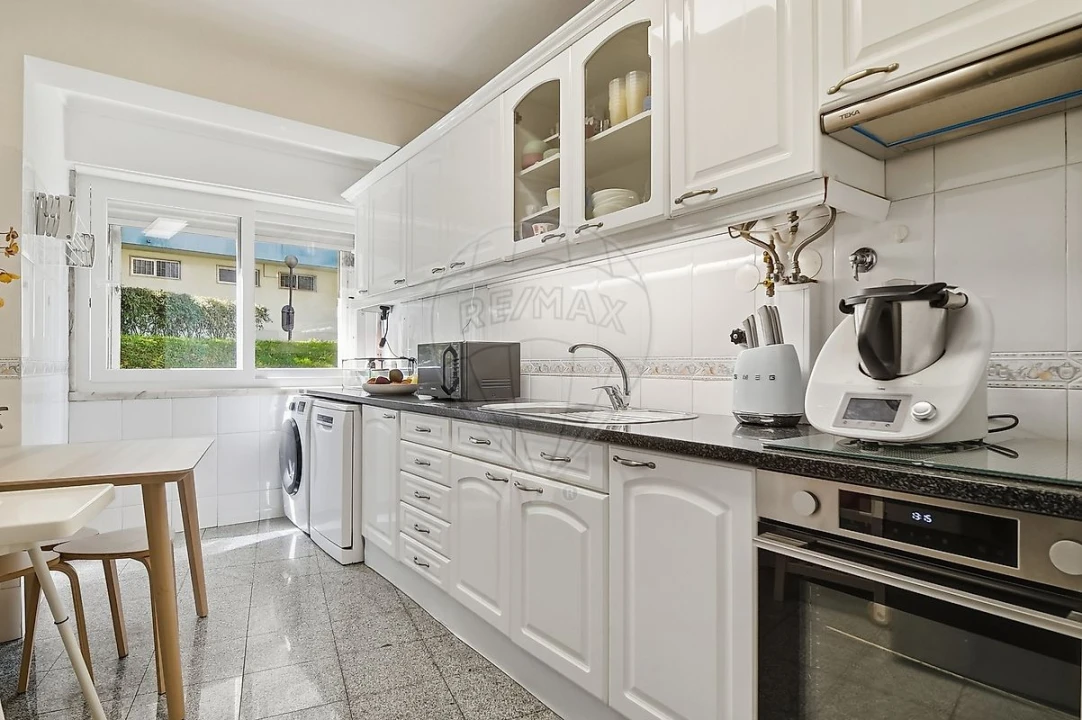 Apartamento T2 para Venda em Algés, Linda-A-Velha e Cruz Quebrada-Dafundo Foto 26