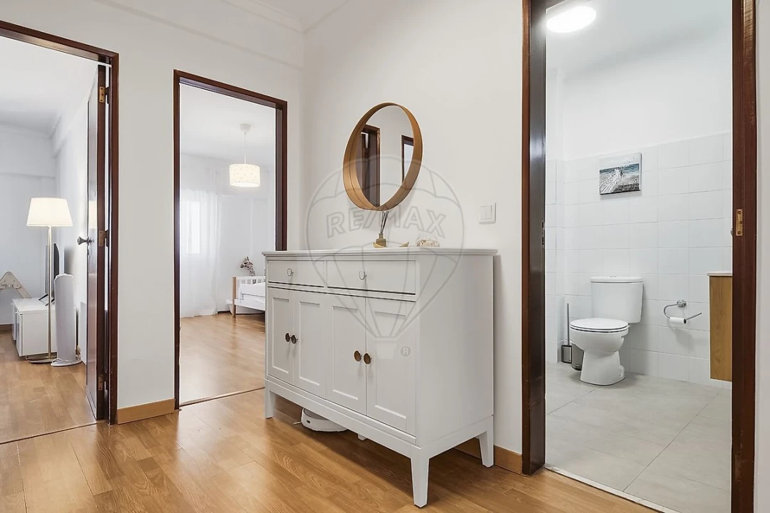 Apartamento T2 para Venda em Algés, Linda-A-Velha e Cruz Quebrada-Dafundo Foto 14