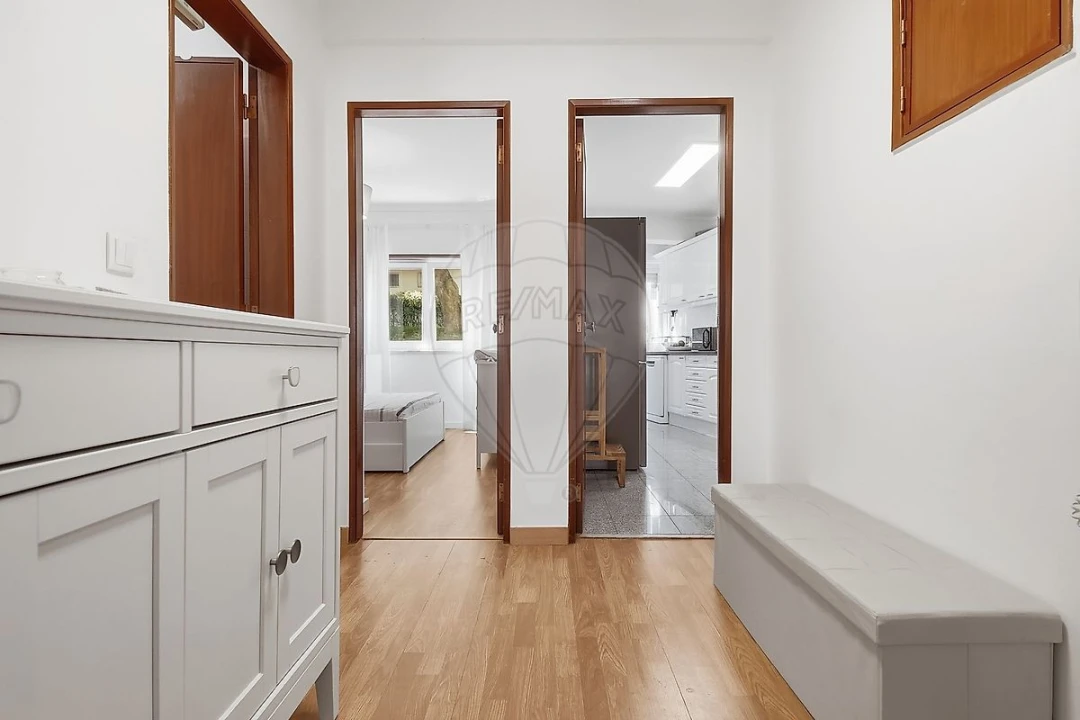 Apartamento T2 para Venda em Algés, Linda-A-Velha e Cruz Quebrada-Dafundo Foto 19