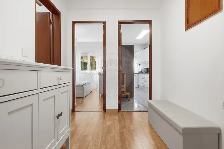 Apartamento T2 para Venda em Algés, Linda-A-Velha e Cruz Quebrada-Dafundo Foto 19
