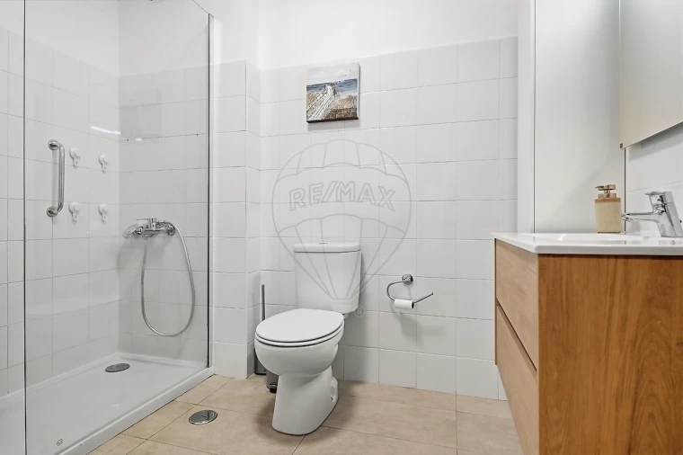 Apartamento T2 para Venda em Algés, Linda-A-Velha e Cruz Quebrada-Dafundo Foto 17
