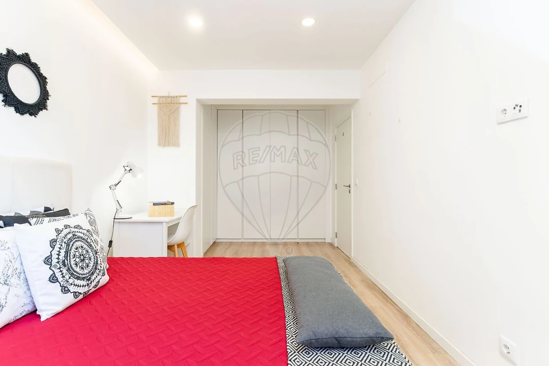 Apartamento T2 para Arrendamento em Seixal, Arrentela e Aldeia de Paio Pires Foto 1