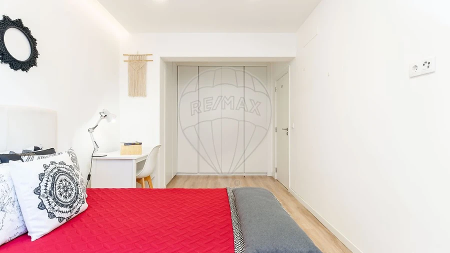 Apartamento T2 para Arrendamento em Seixal, Arrentela e Aldeia de Paio Pires
