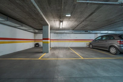 Apartamento T2 para Arrendamento em Benfica