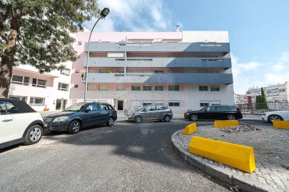 Apartamento T2 para Arrendamento em Benfica