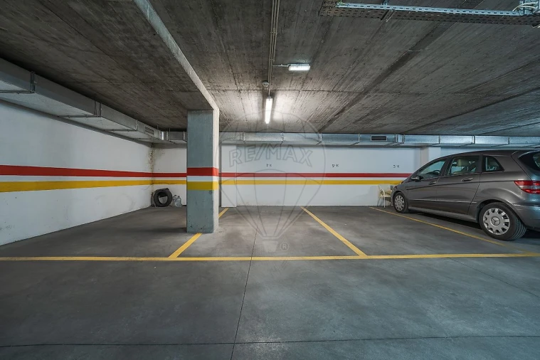 Apartamento T2 para Arrendamento em Benfica Foto 15