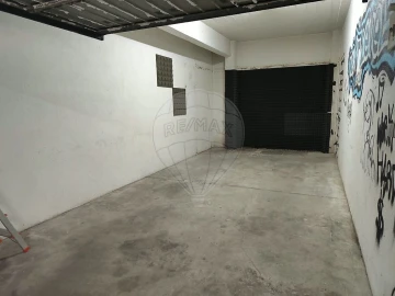 Garagem para Venda em Santa Maria e São Miguel, São Martinho, São Pedro Penaferrim