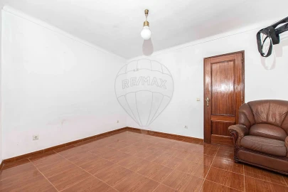 Moradia T3 para Venda em Santa Maria e São Miguel, São Martinho, São Pedro Penaferrim