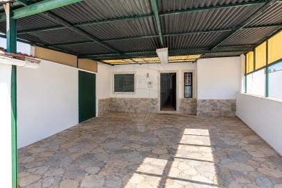 Moradia T3 para Venda em Santa Maria e São Miguel, São Martinho, São Pedro Penaferrim