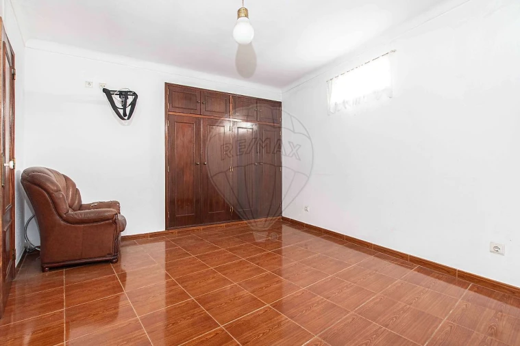 Moradia T3 para Venda em Santa Maria e São Miguel, São Martinho, São Pedro Penaferrim Foto 10