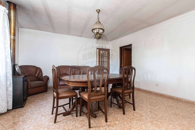 Moradia T3 para Venda em Santa Maria e São Miguel, São Martinho, São Pedro Penaferrim Foto 6