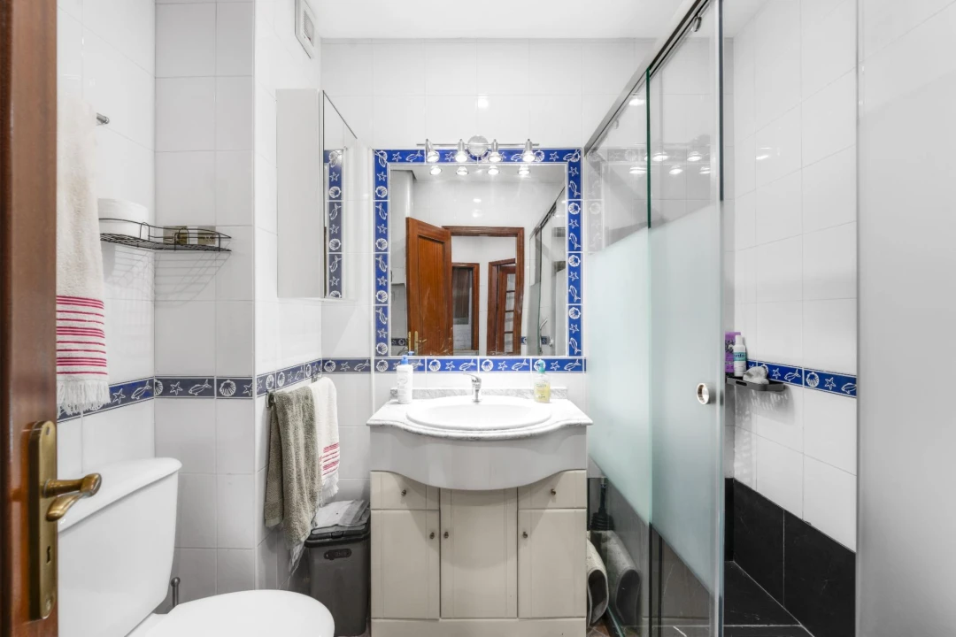 Apartamento T2 para Venda em Portimão Foto 13