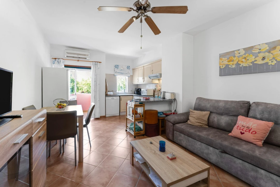 Apartamento T2 para Venda em Portimão Foto 4