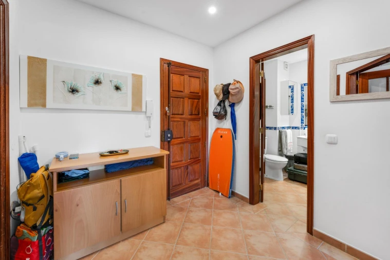 Apartamento T2 para Venda em Portimão Foto 12