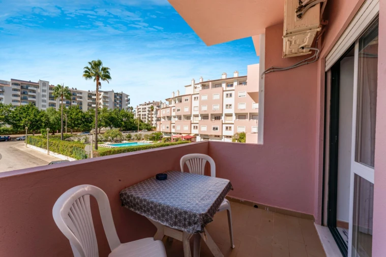 Apartamento T2 para Venda em Portimão Foto 9