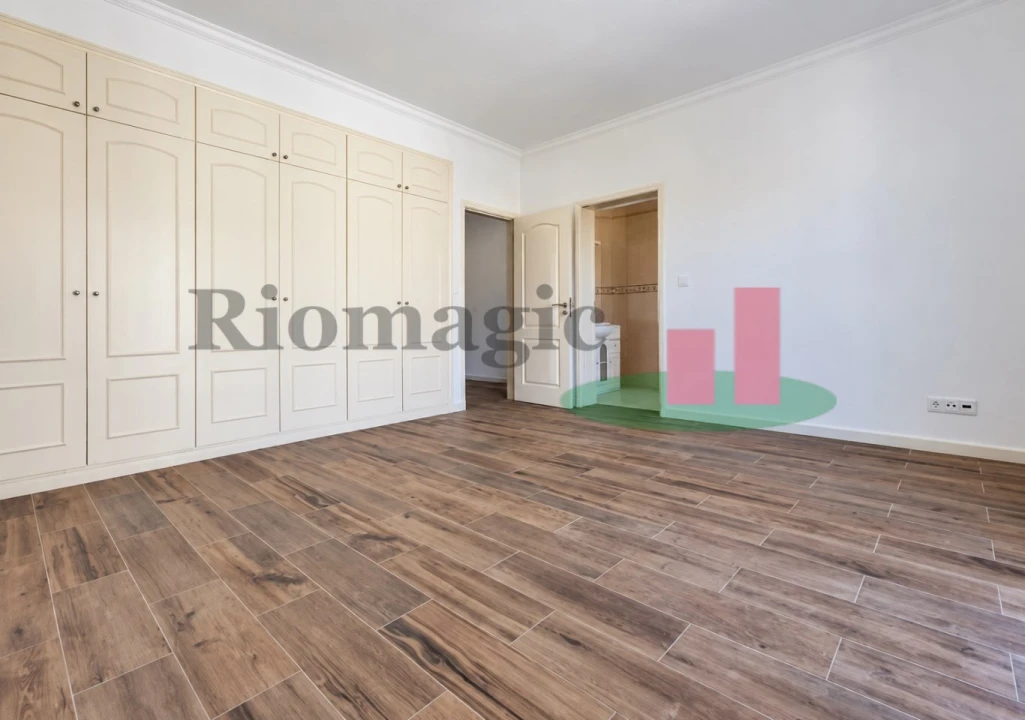 Moradia T3 para Venda em Alverca do Ribatejo e Sobralinho Foto 4