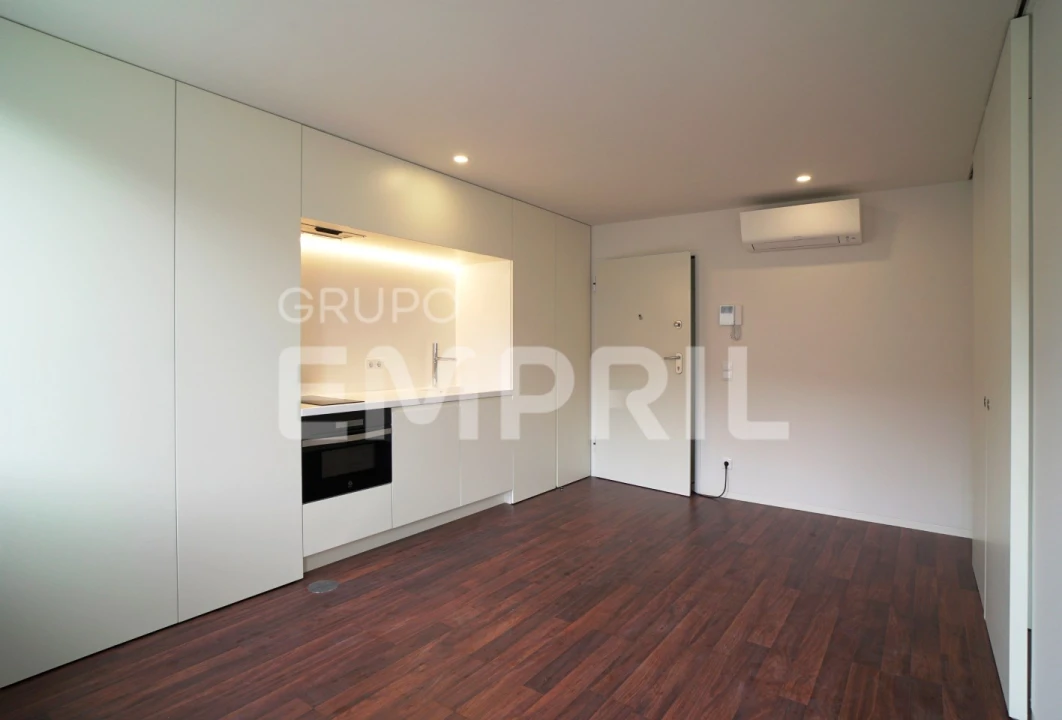 Apartamento T1 para Arrendamento em Cedofeita, Santo Ildefonso, Sé, Miragaia, São Nicolau e Vitória Foto 1