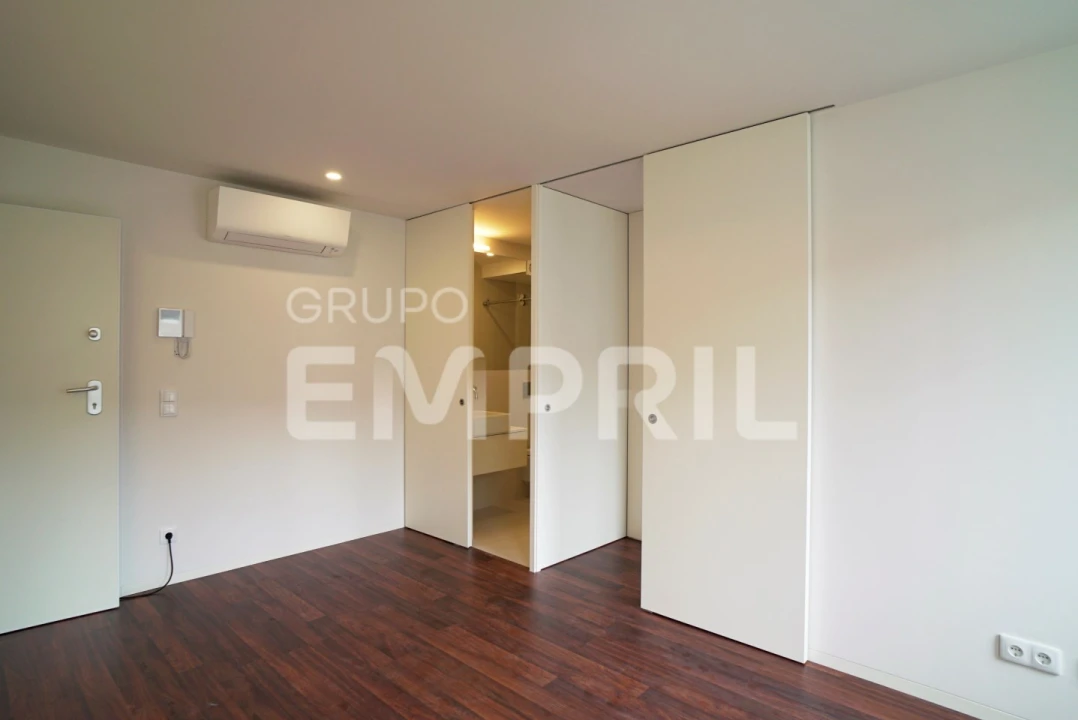 Apartamento T1 para Arrendamento em Cedofeita, Santo Ildefonso, Sé, Miragaia, São Nicolau e Vitória Foto 5