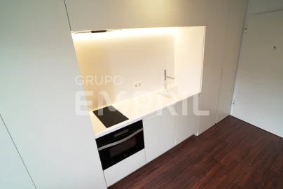 Apartamento T1 para Arrendamento em Cedofeita, Santo Ildefonso, Sé, Miragaia, São Nicolau e Vitória