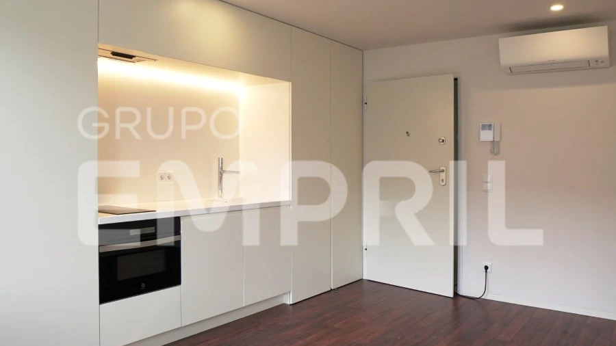 Apartamento T1 para Arrendamento em Cedofeita, Santo Ildefonso, Sé, Miragaia, São Nicolau e Vitória