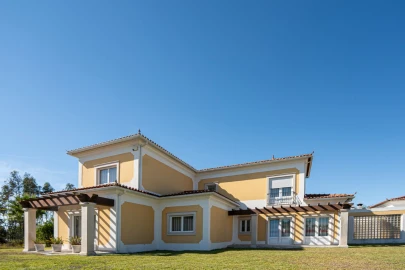 Moradia T4 para Venda em Pataias e Martingança