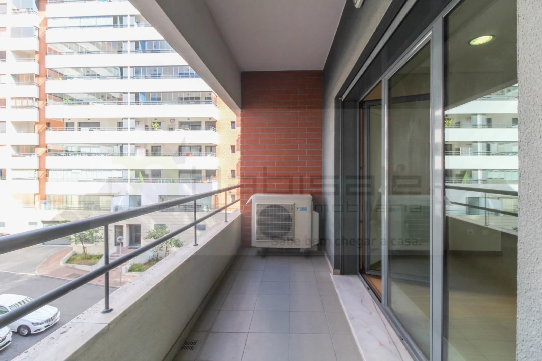Apartamento T2 para Arrendamento em Odivelas Foto 5